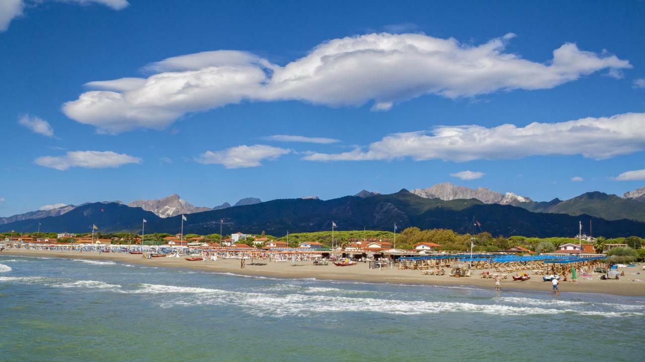 Monti Di Luna Forte dei Marmi Exterior foto